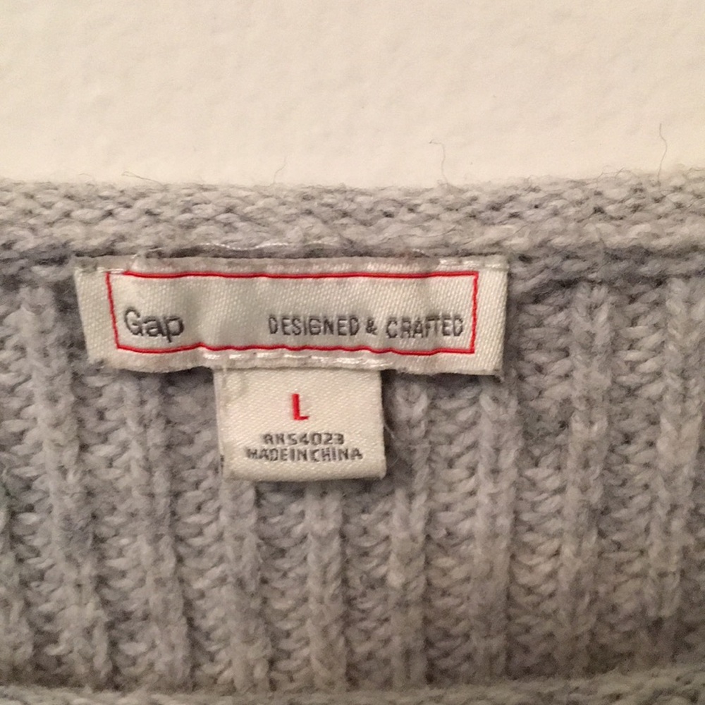 Sweater - Picture 4 of 4
